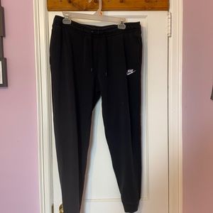 Women’s Nike sweat pants